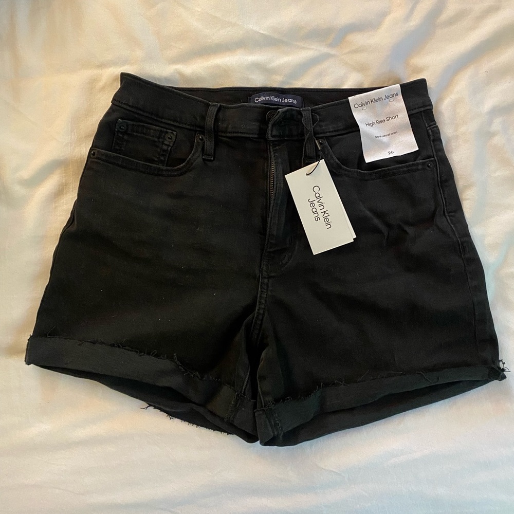 NWT Calvin Klein High Rise Shorts in Black, Size 26